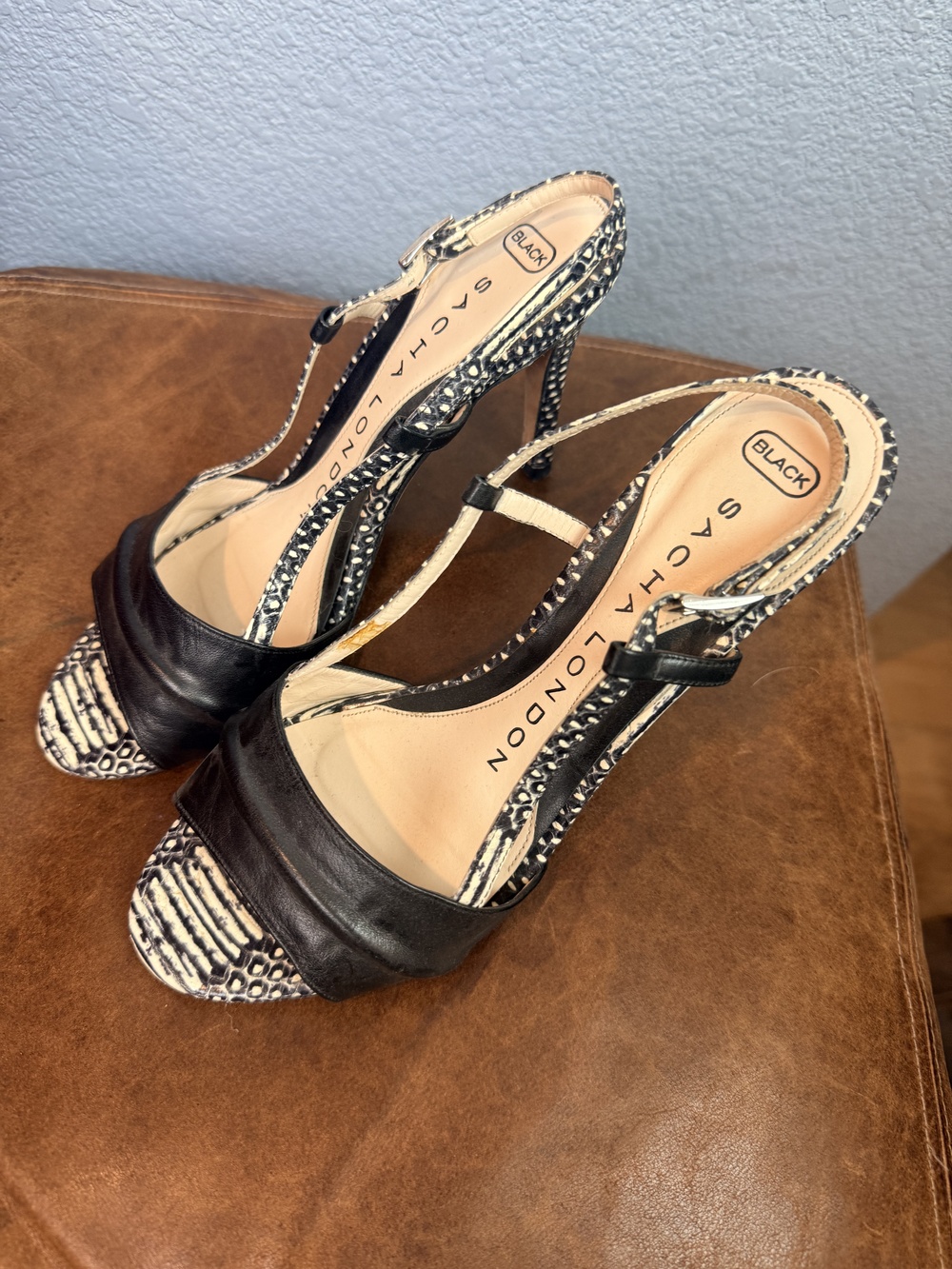 Sacha London Sandals Womens 8.5 Black Leather Slingback Animal Print Stiletto